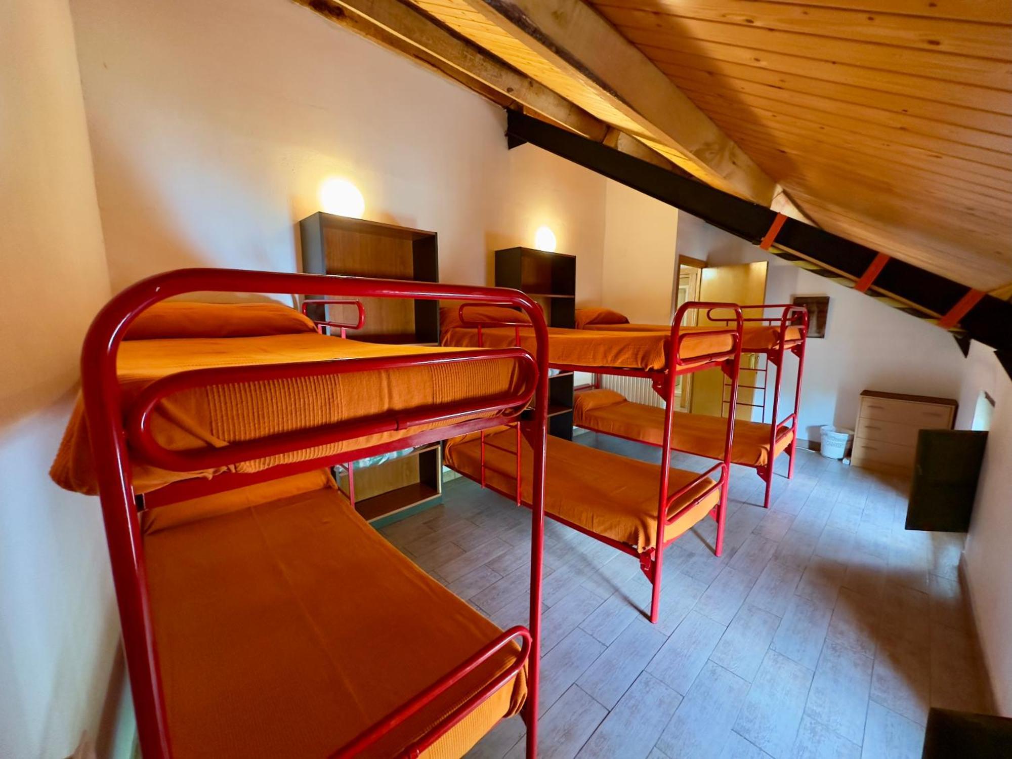 Albergue Valle De Arbas Cubillas de Arbas Εξωτερικό φωτογραφία